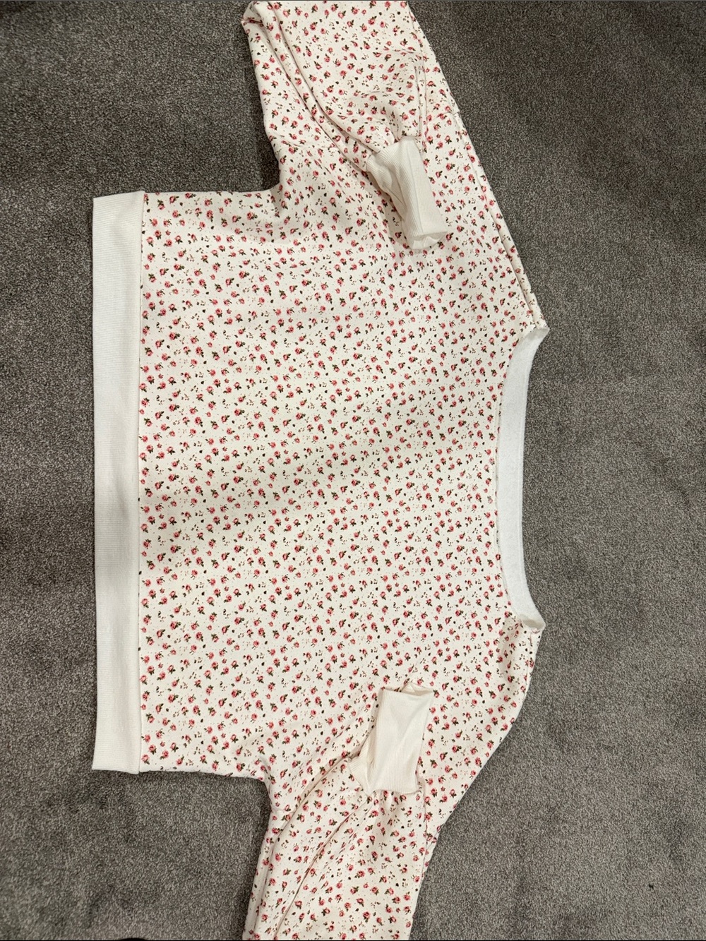 Women’s Cream Floral Long-Sleeve Crewneck